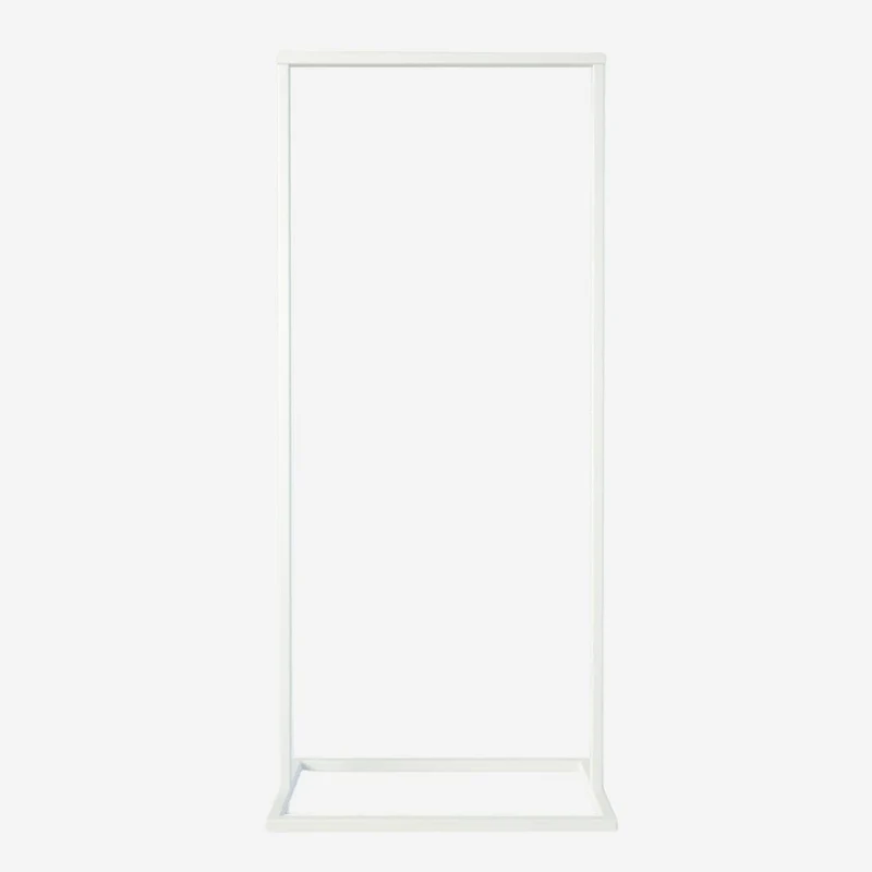 Frame Little Georgia - Weißer Kleiderständer mit quadratischem Fuß