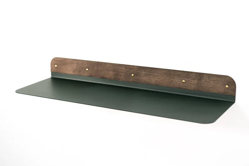 Wall hanging shelf with rounded edges