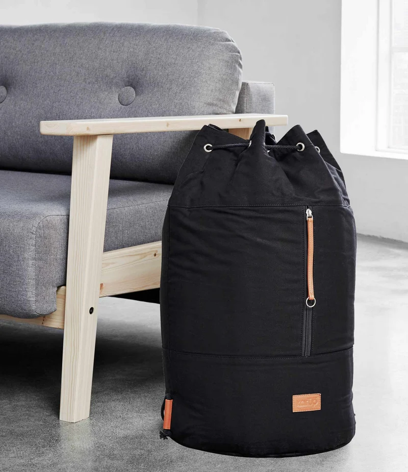 Design Wäschesack ROADIE Black auch als Rucksack verwendbar, von Karup
