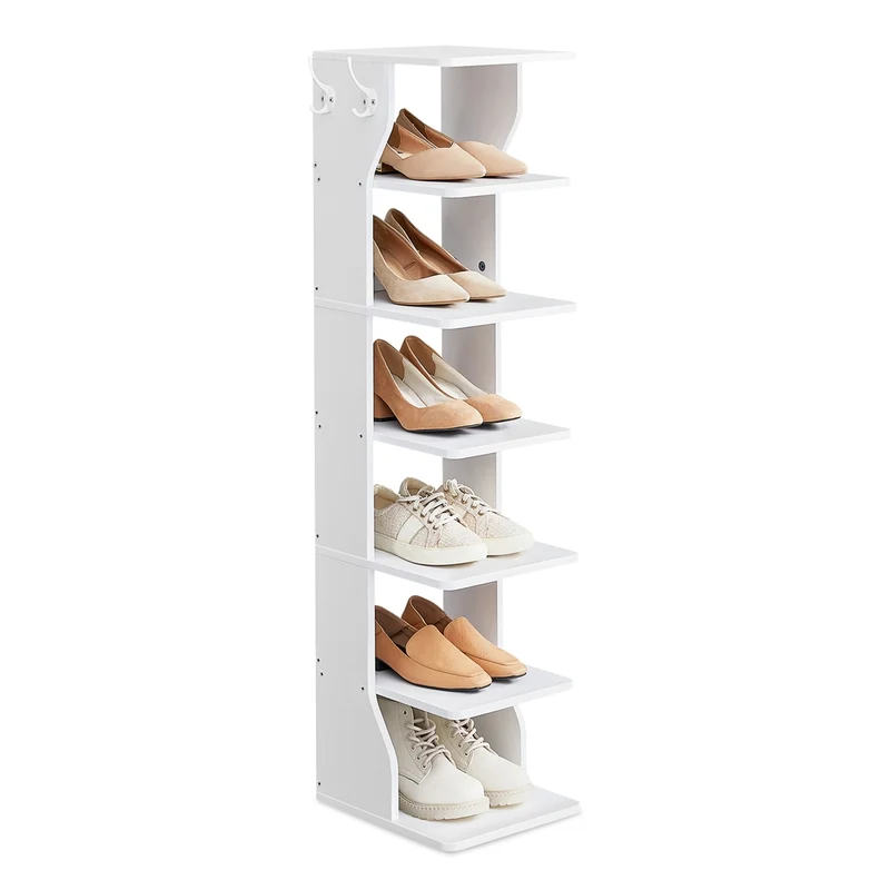 Schmales Schuhregal mit mehreren Ebenen platzsparend