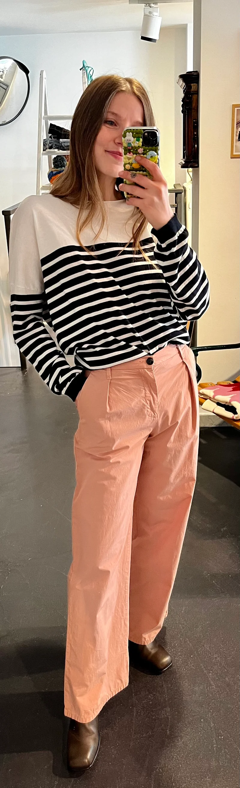 Puderrosa Hose
