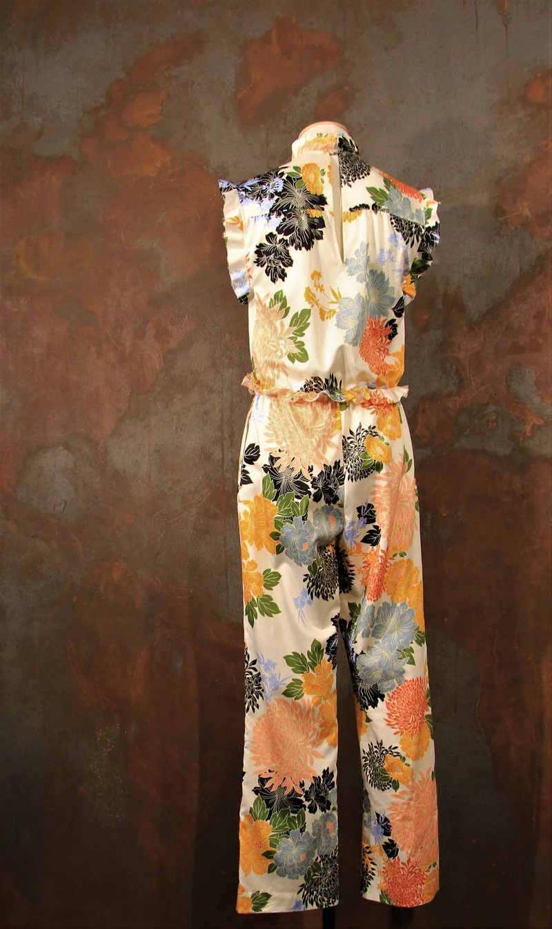 Schiele Pfingstrosen Overall