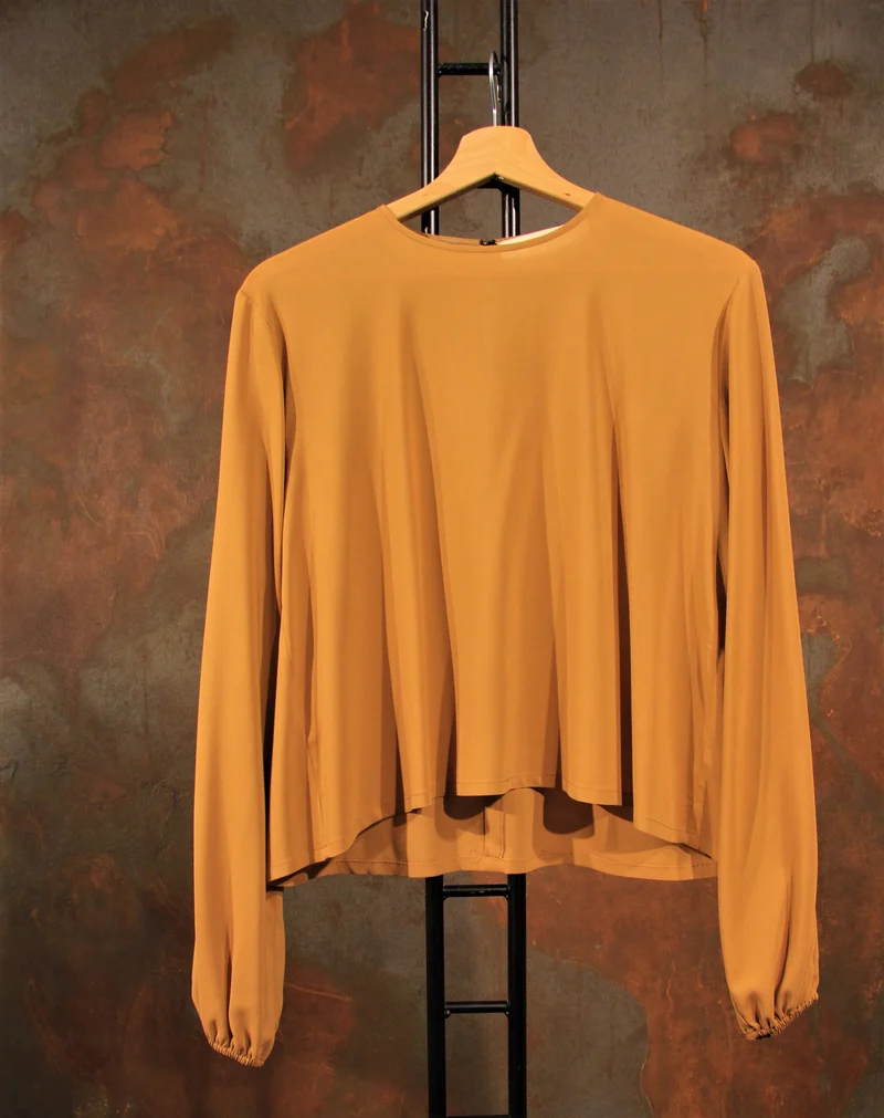 Ockerfarbener Pullover von Eleven Renoir