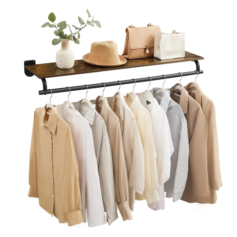 Wandgarderobe mit Kleiderstange
